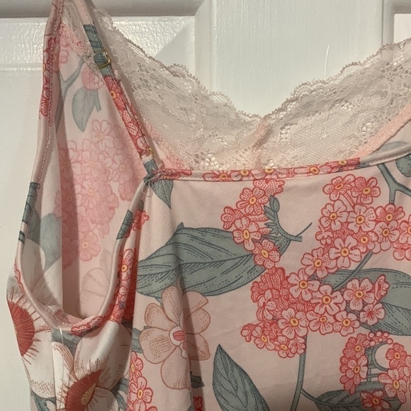 NWT Flora Nikrooz pink and green floral cami and robe set - Picture 10 of 14